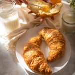 Grote roomboter croissants 54x90gr1