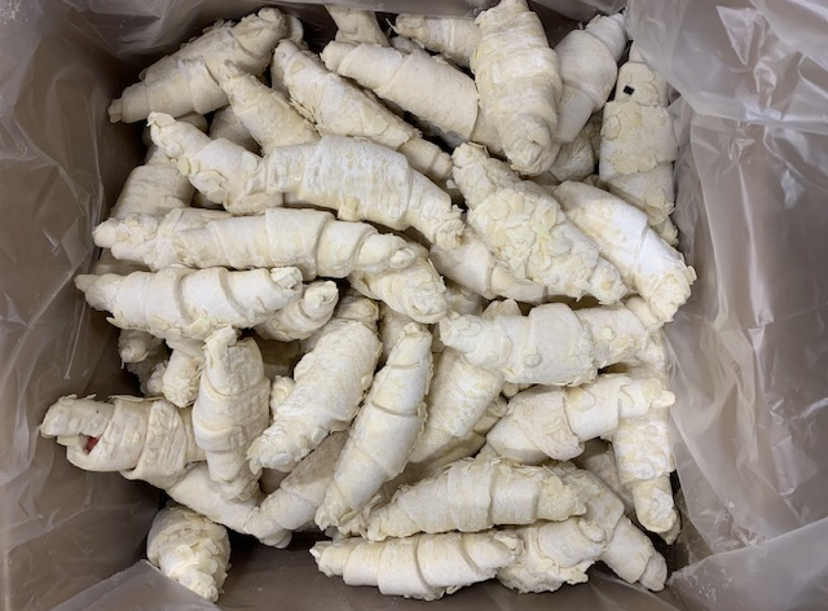 Croissant Met Aardbei Vulling 60 x 95 gram