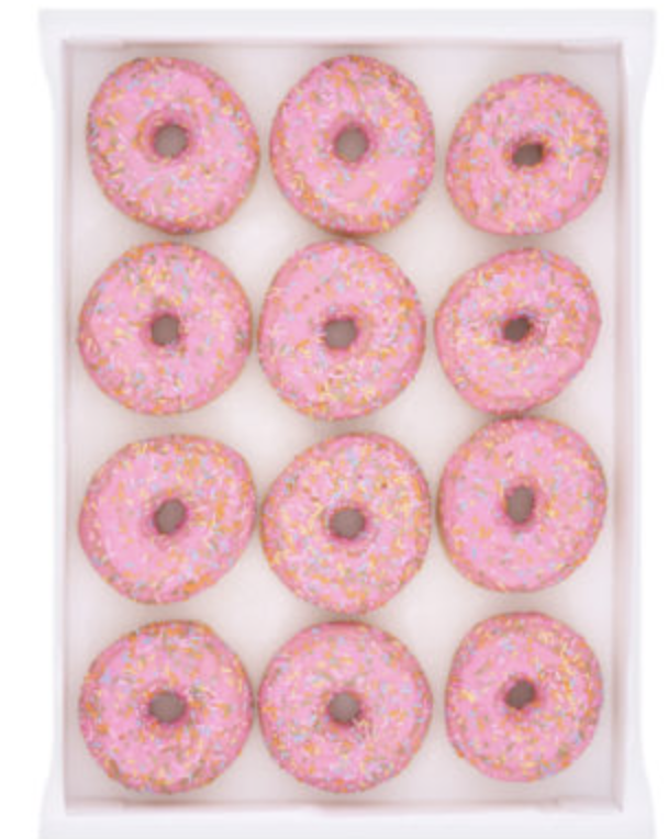 Pink Donuts 36 stuks  (3 trays met 12 roze donuts)