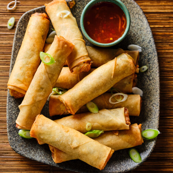 Loempia China 10 dozen x 60x15 gram ( 600 loempia's) Loempia China 10 dozen x 60x15 gram ( 600 loempia's)