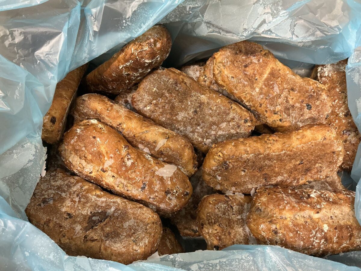 Batard walnoot rozijn appel 18x350 gram