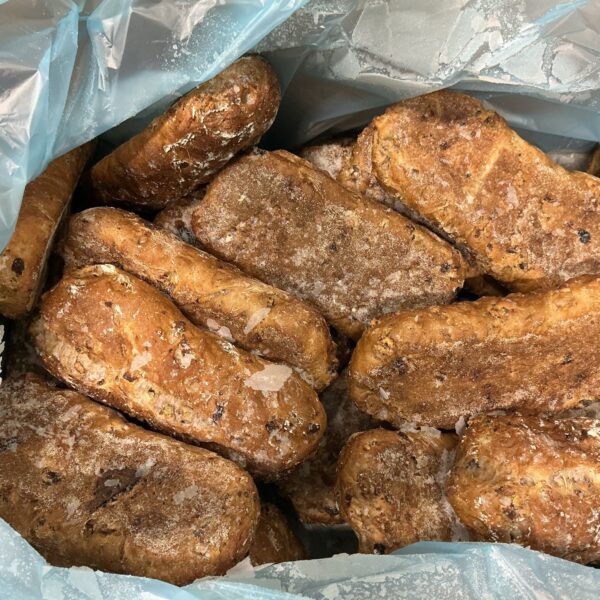 Batard walnoot rozijn appel 18x350 gram - Afbeelding 2
